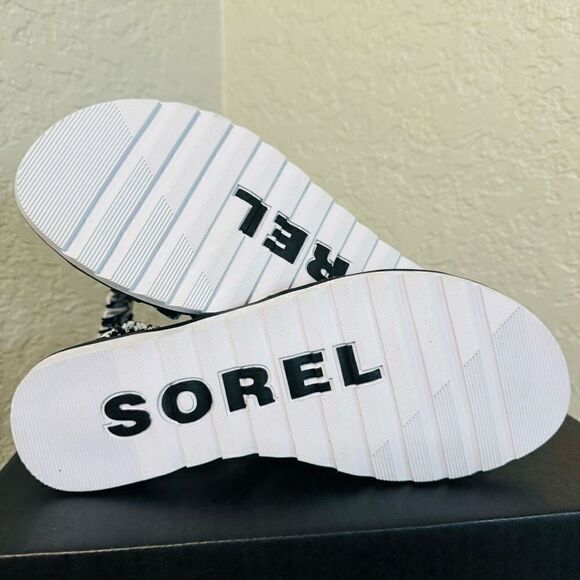 SOREL Ella‎ II Ankle Strap Sandal, Comfort Walking Shoe White Black Size 7, NWT - Picture 2 of 15